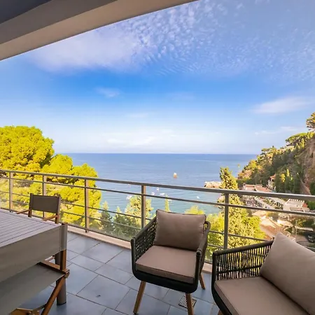 Altamira Apartment